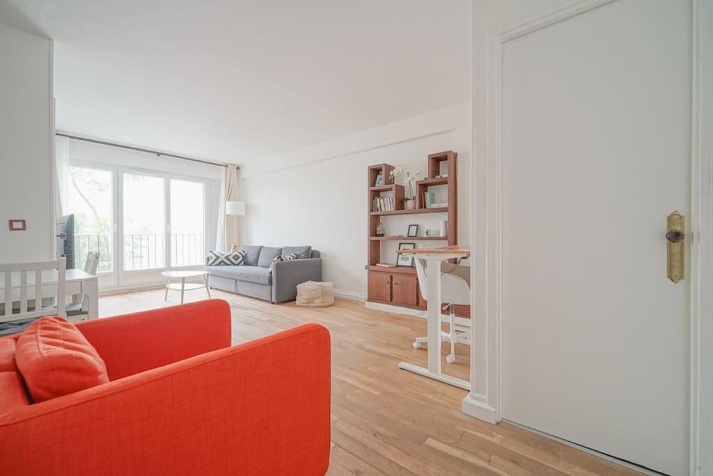 Spacious 1br In 10th District